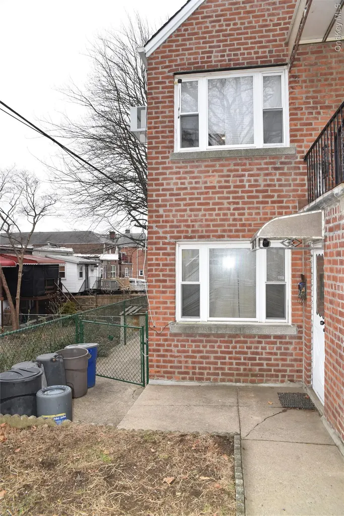 806 Waring Avenue Bronx NY 10467