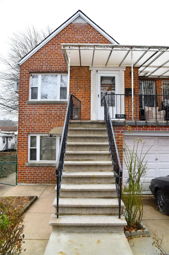 806 Waring Avenue Bronx NY 10467