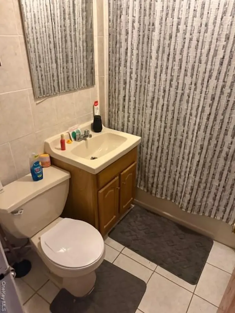 806 Waring Avenue Bronx NY 10467