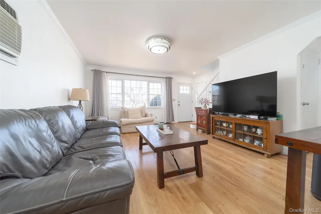 57 Chaffee Avenue Albertson NY 11507