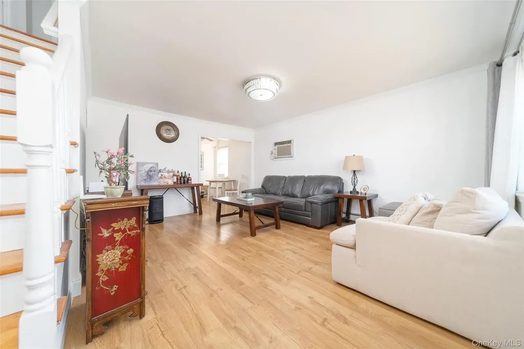 57 Chaffee Avenue Albertson NY 11507