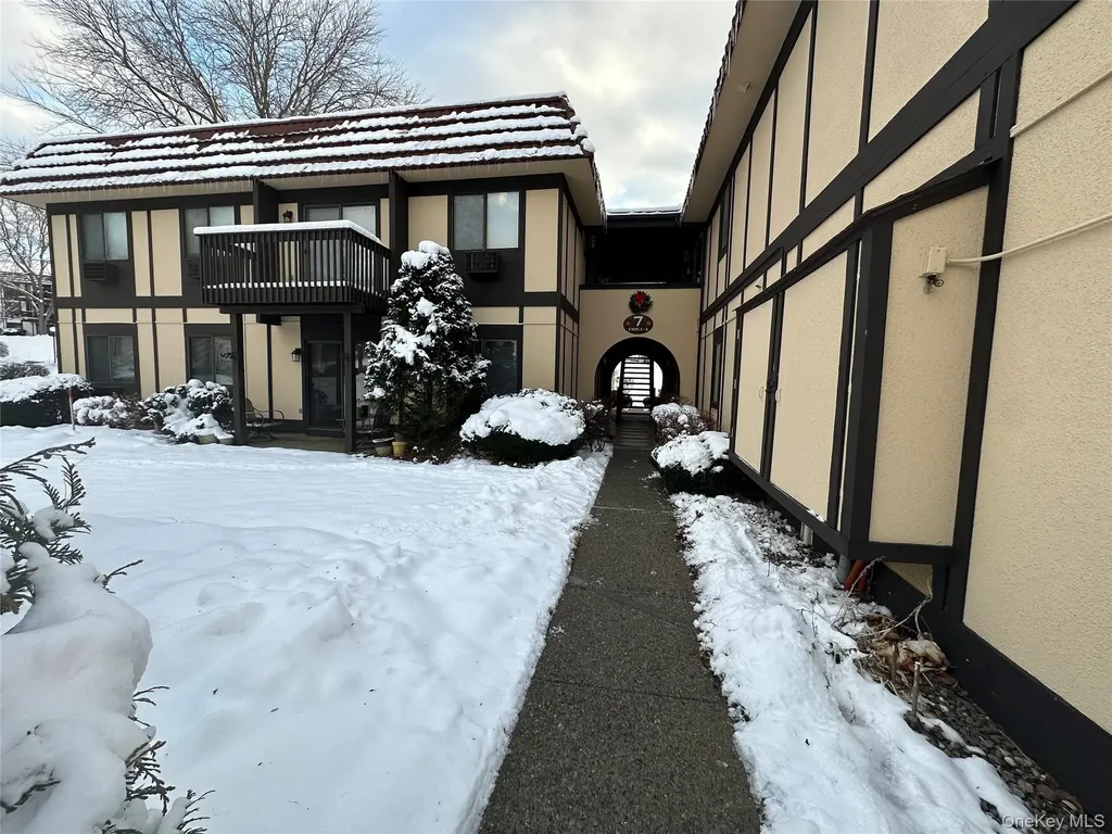 7 Loudon Drive Fishkill NY 12524