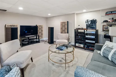 15 Cross Road Cortlandt Manor NY 10567