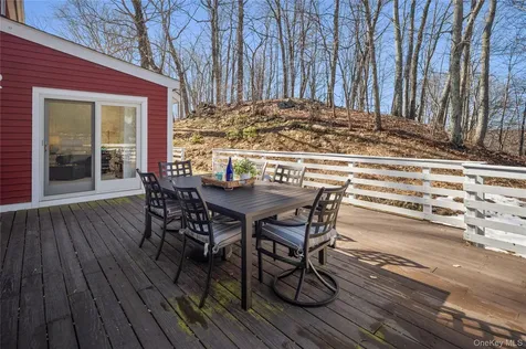 15 Cross Road Cortlandt Manor NY 10567