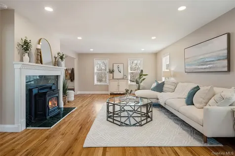 15 Cross Road Cortlandt Manor NY 10567
