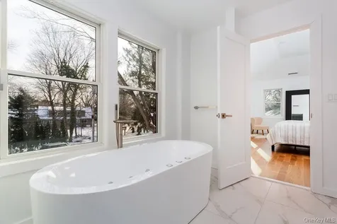 17 Maple Drive Old Greenwich CT 06870