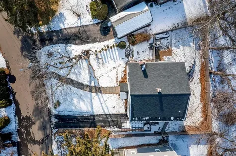 17 Maple Drive Old Greenwich CT 06870