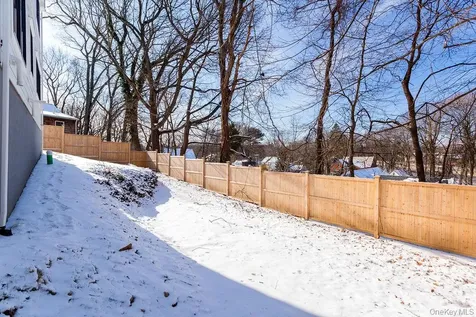 17 Maple Drive Old Greenwich CT 06870