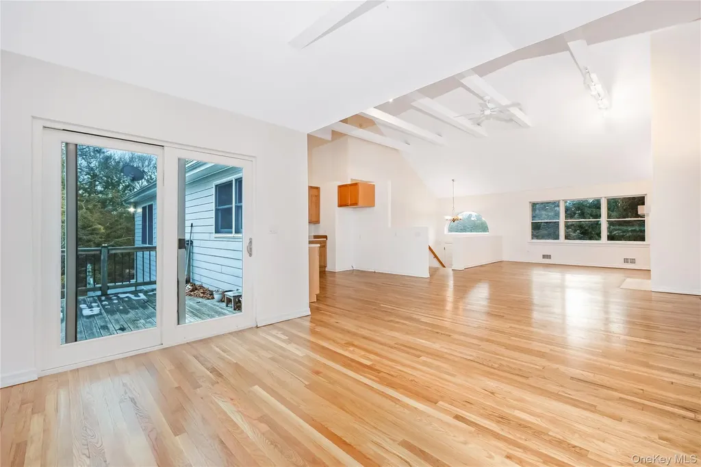 1A Jackson Avenue Hampton Bays NY 11946