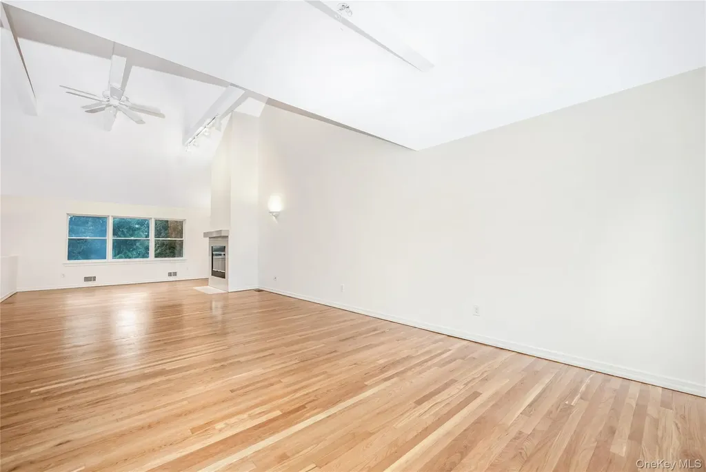 1A Jackson Avenue Hampton Bays NY 11946