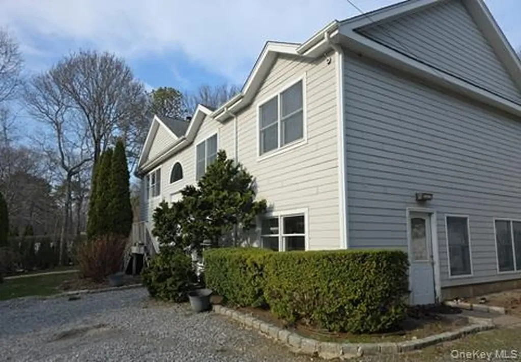 1A Jackson Avenue Hampton Bays NY 11946
