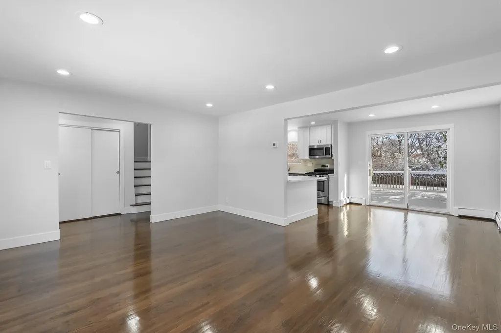 53 Elizabeth Drive Bethpage NY 11714