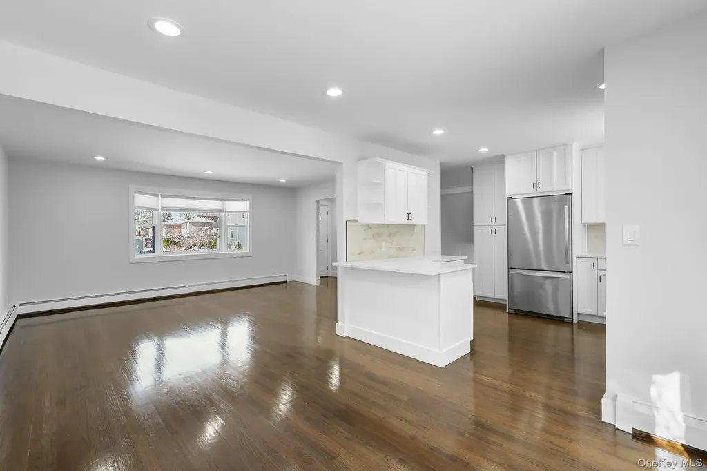 53 Elizabeth Drive Bethpage NY 11714