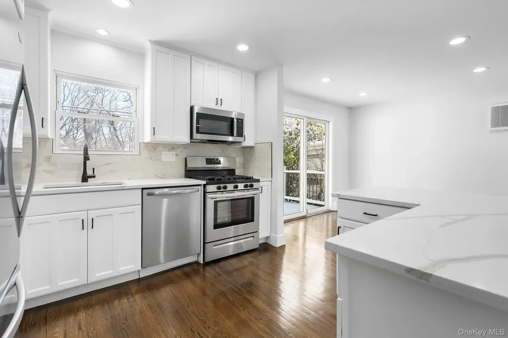 53 Elizabeth Drive Bethpage NY 11714