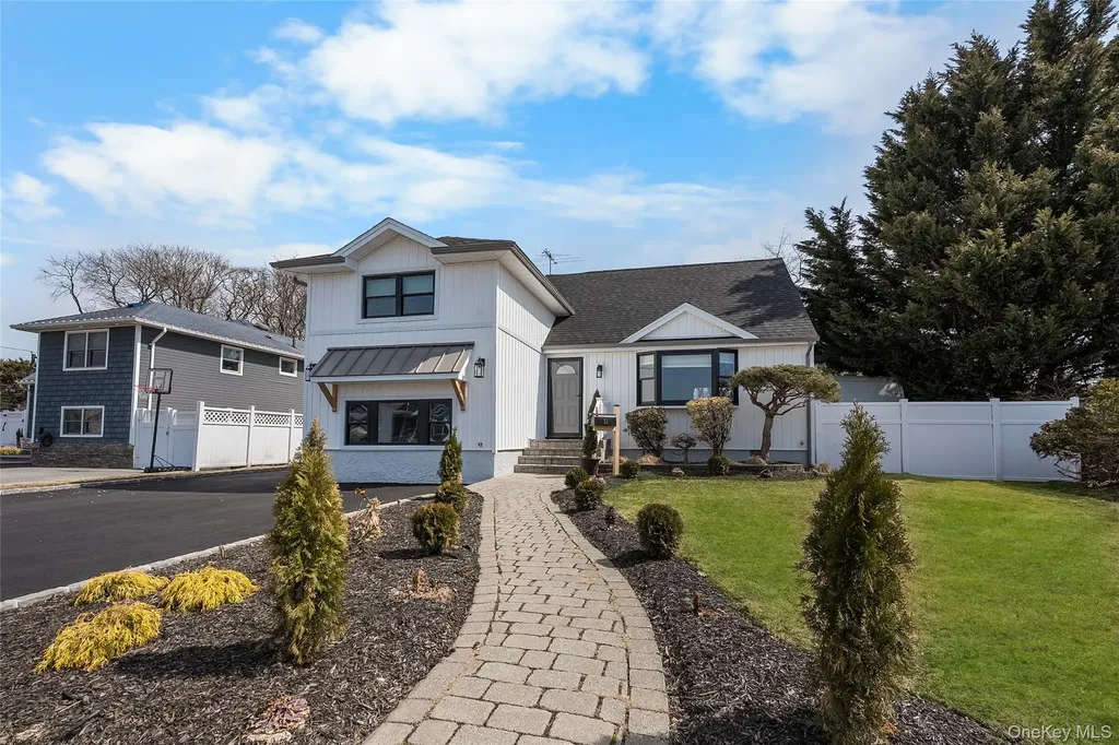 53 Elizabeth Drive Bethpage NY 11714