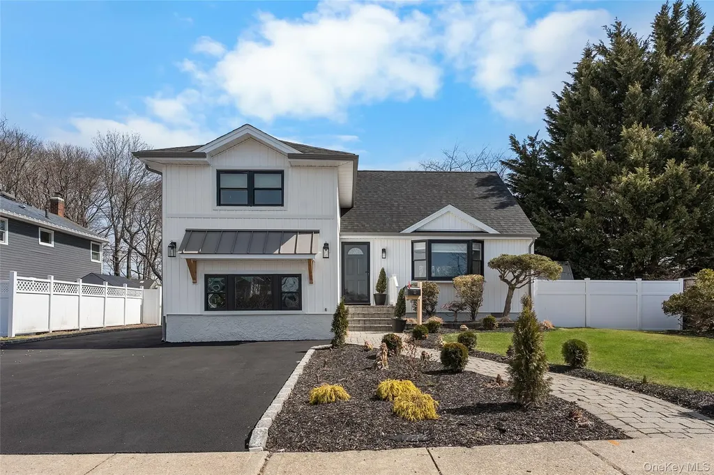 53 Elizabeth Drive Bethpage NY 11714