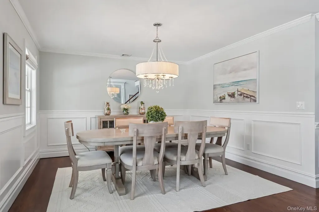47 Bathing Beach Road Southampton NY 11968