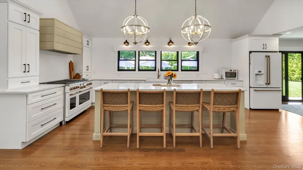 99 Beach Road Westhampton Beach NY 11978