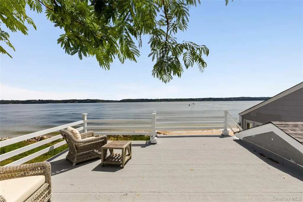335 Centre Island Road Centre Island NY 11771