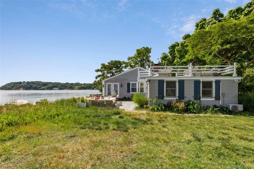 335 Centre Island Road Centre Island NY 11771