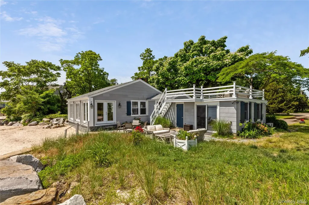 335 Centre Island Road Centre Island NY 11771