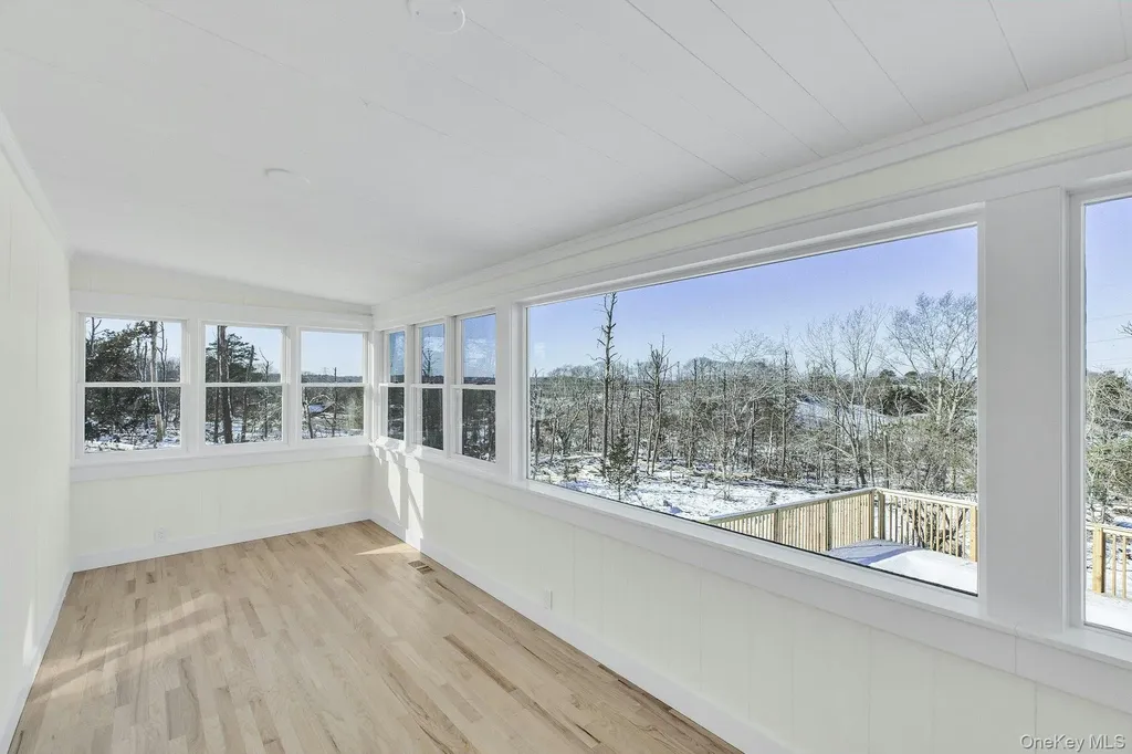 33 Oceanview Road Hampton Bays NY 11946