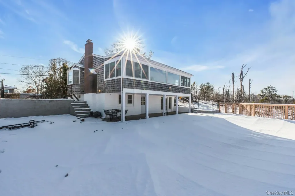 33 Oceanview Road Hampton Bays NY 11946