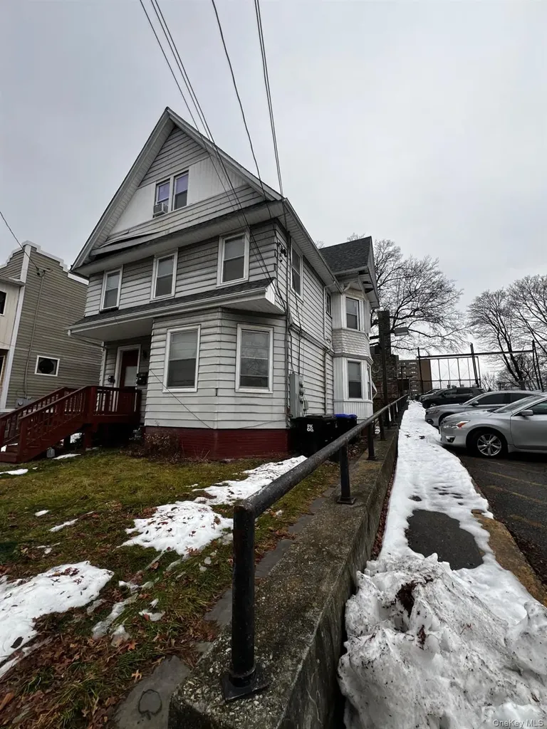 3 Balding Avenue Poughkeepsie NY 12601