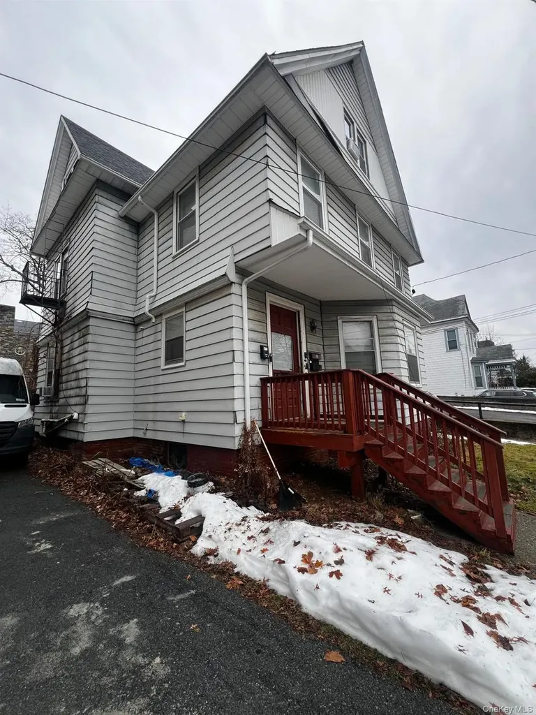 3 Balding Avenue Poughkeepsie NY 12601
