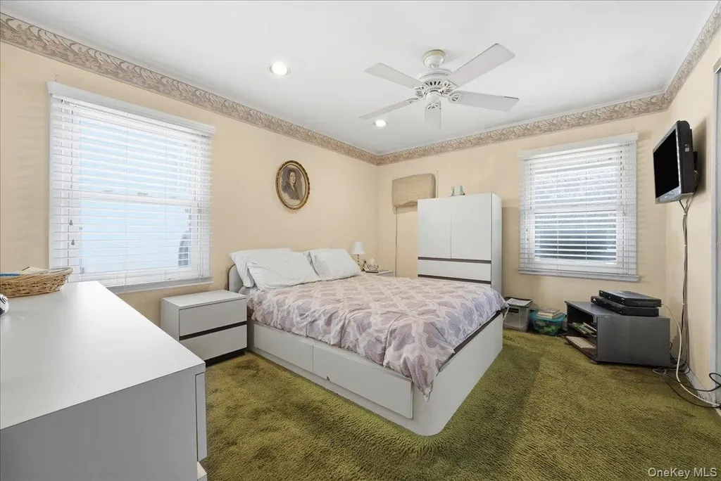 17 Wilson Lane Bethpage NY 11714