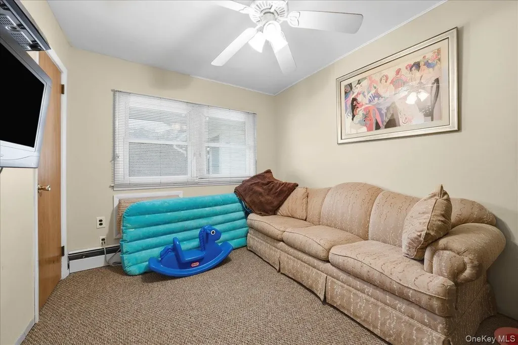 17 Wilson Lane Bethpage NY 11714