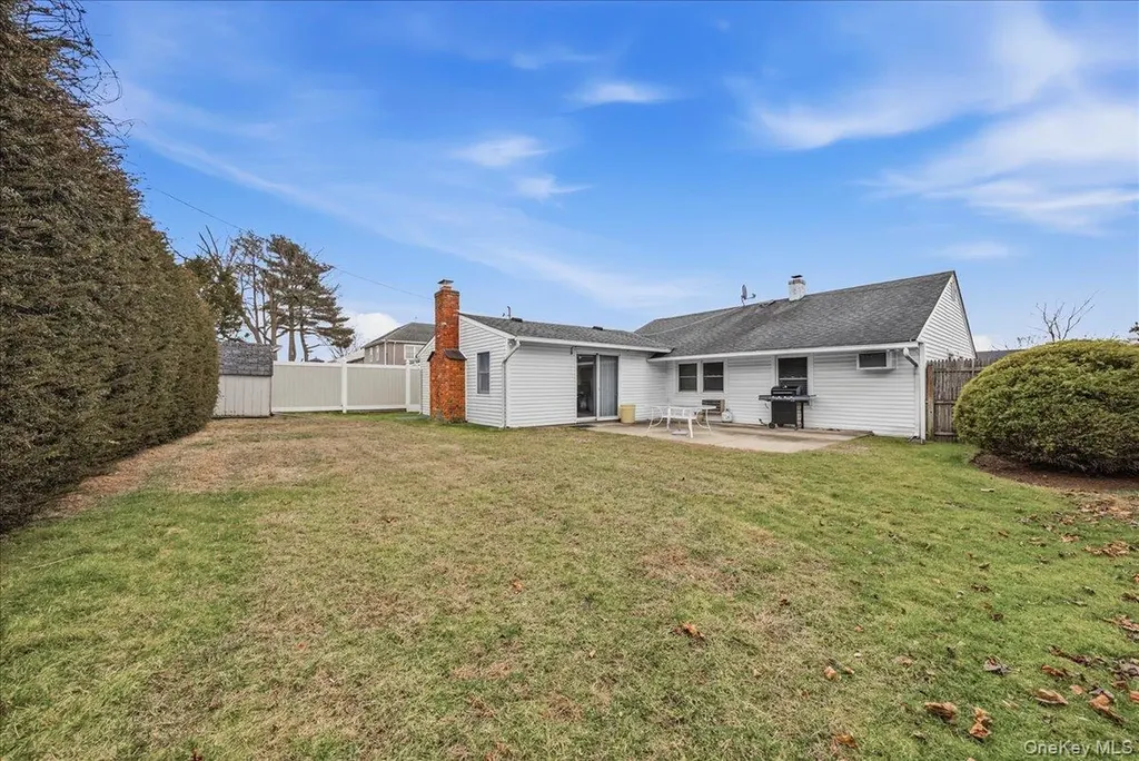 17 Wilson Lane Bethpage NY 11714