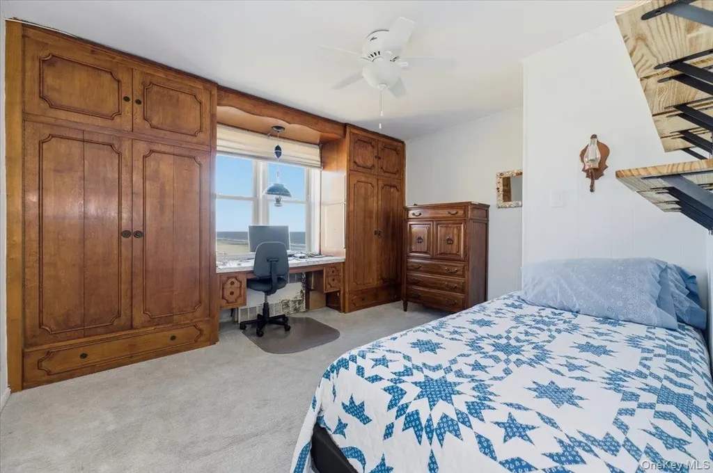 560 W Broadway Long Beach NY 11561
