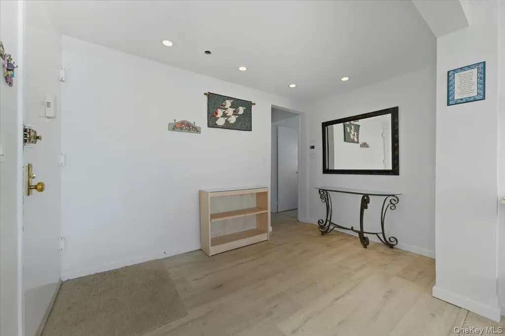 560 W Broadway Long Beach NY 11561