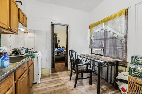 66 W 2nd Street Mount Vernon NY 10550