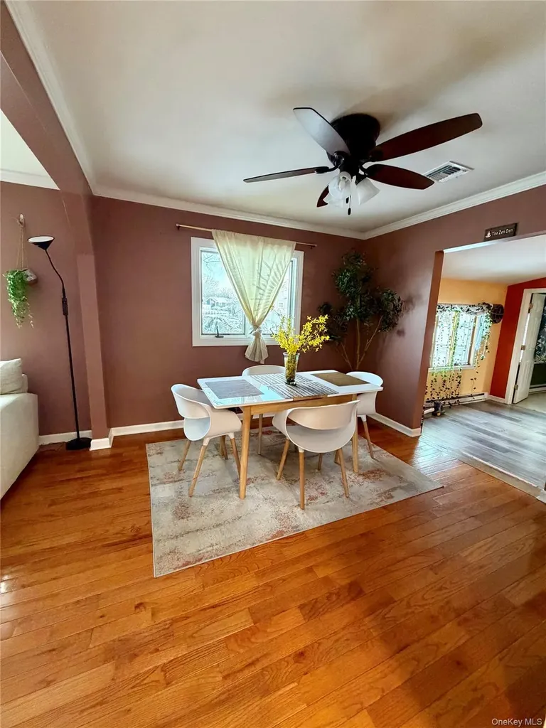 71 Hunter Lane Centereach NY 11720