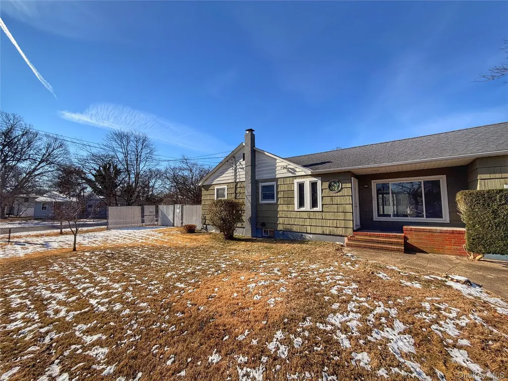 20 Bogota Road Mastic Beach NY 11951