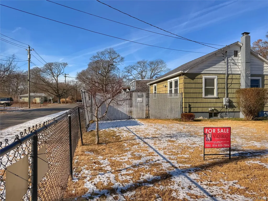 20 Bogota Road Mastic Beach NY 11951