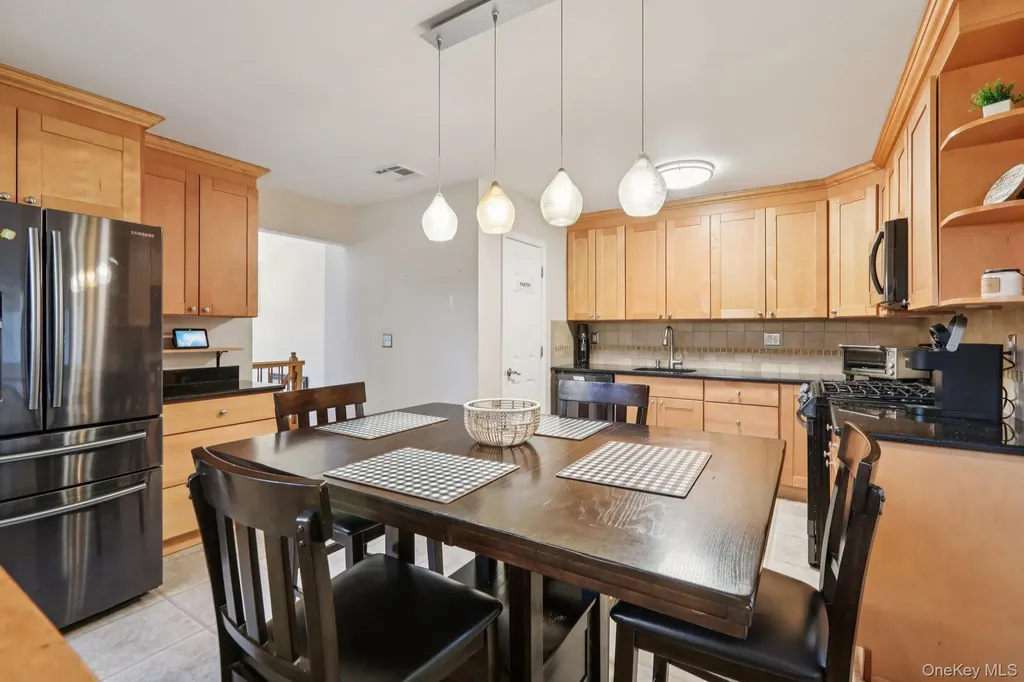 4 Austin Way Tappan NY 10983