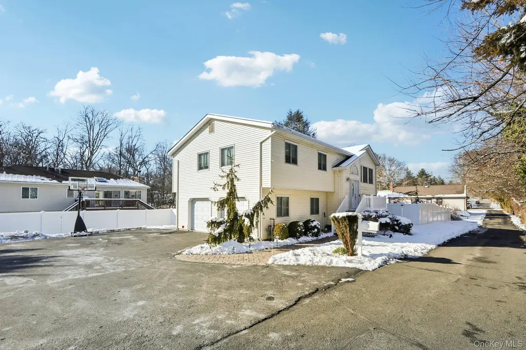 4 Austin Way Tappan NY 10983