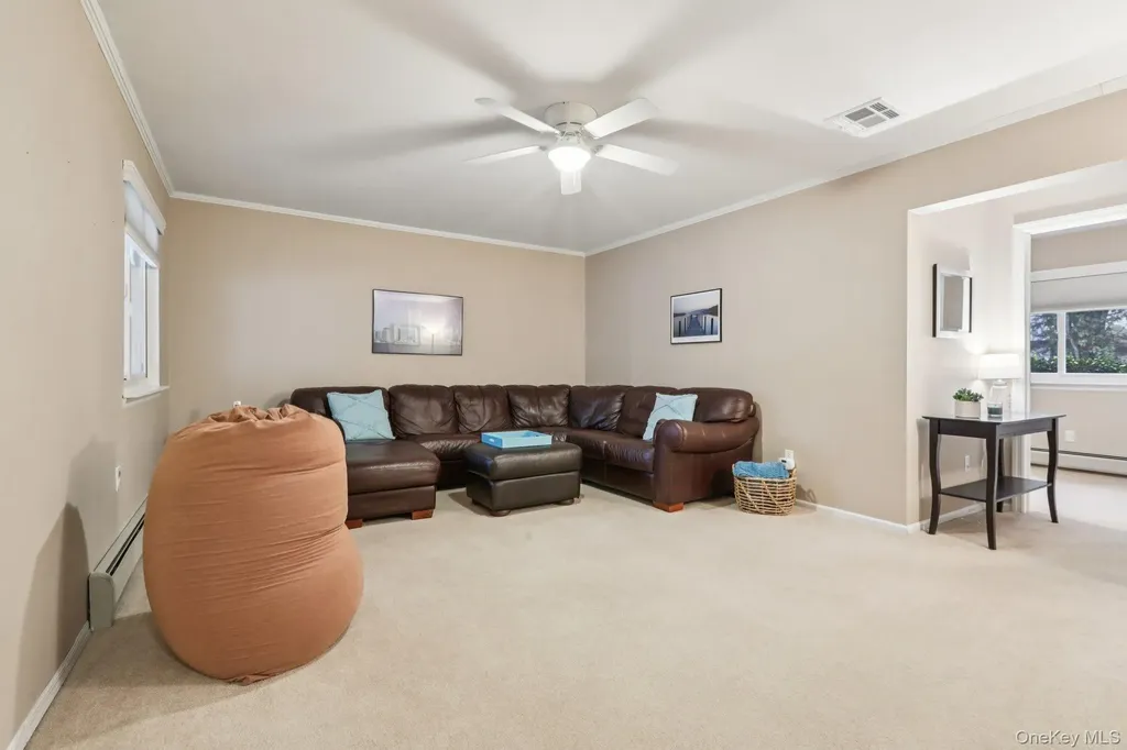 4 Austin Way Tappan NY 10983