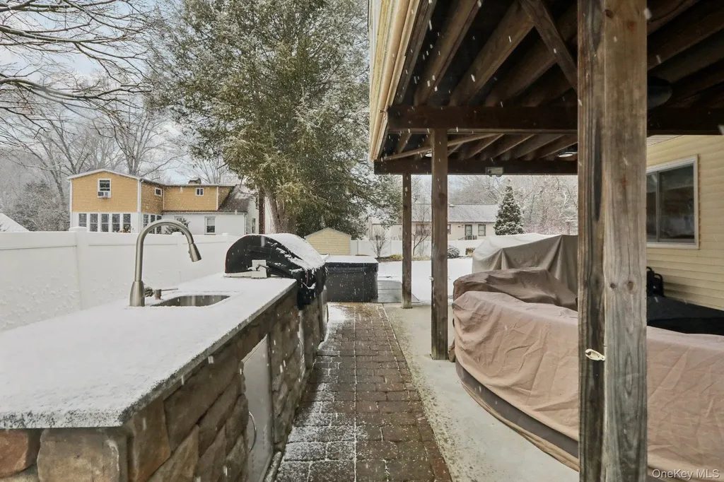 4 Austin Way Tappan NY 10983