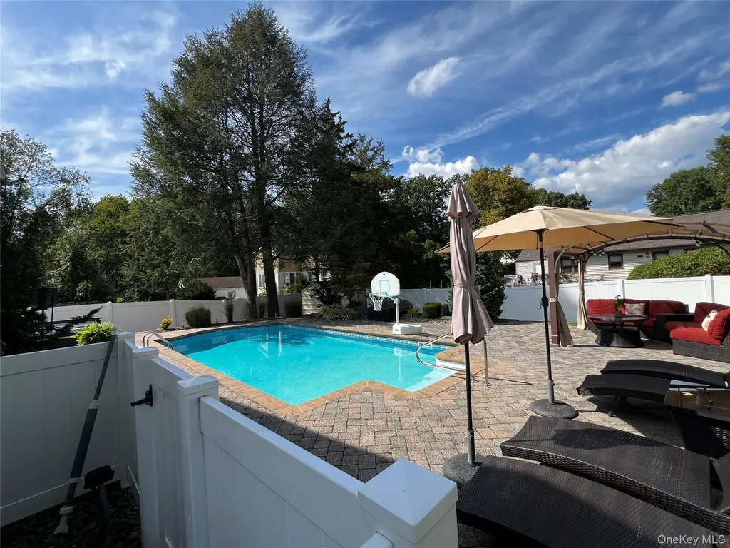 4 Austin Way Tappan NY 10983