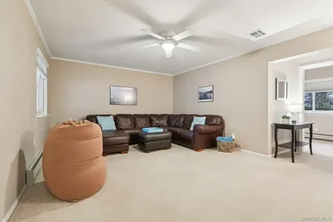 4 Austin Way Tappan NY 10983