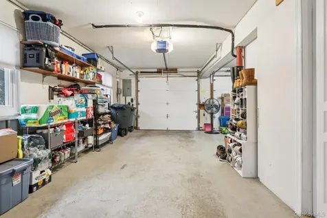 4 Austin Way Tappan NY 10983
