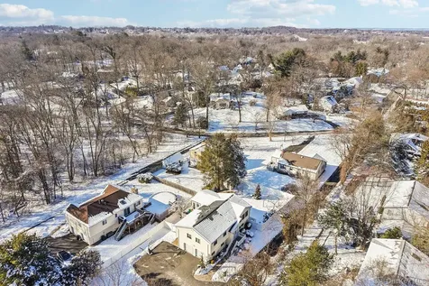 4 Austin Way Tappan NY 10983