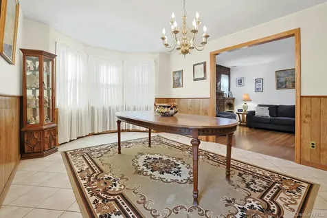 16 Richardson Place Eastchester NY 10709