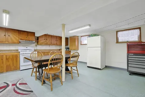 16 Richardson Place Eastchester NY 10709