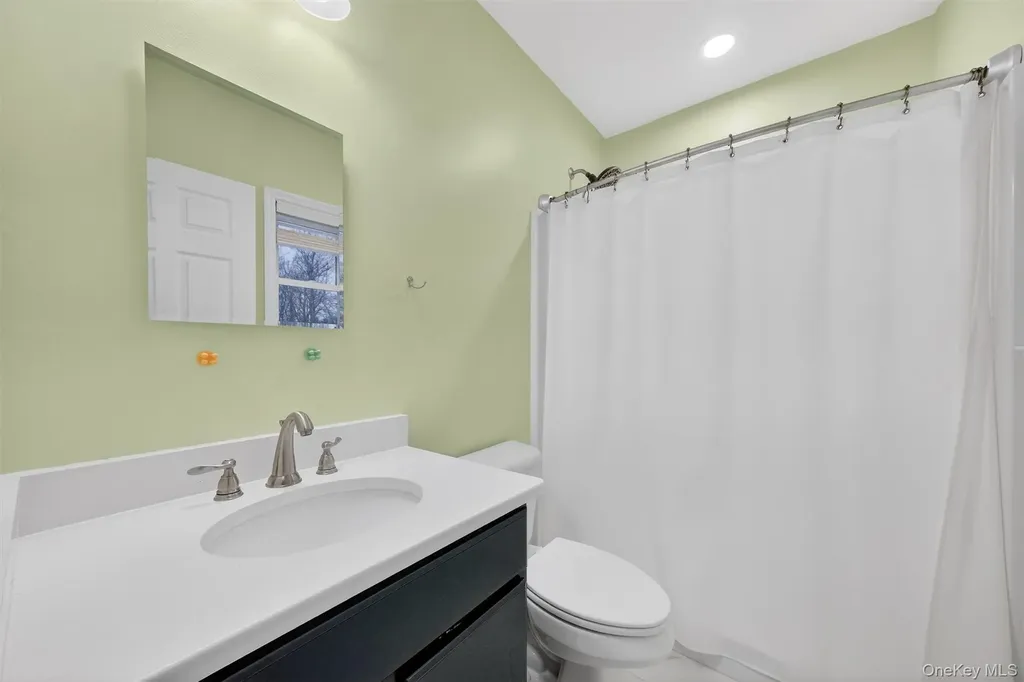 5 Third Street Milton NY 12547