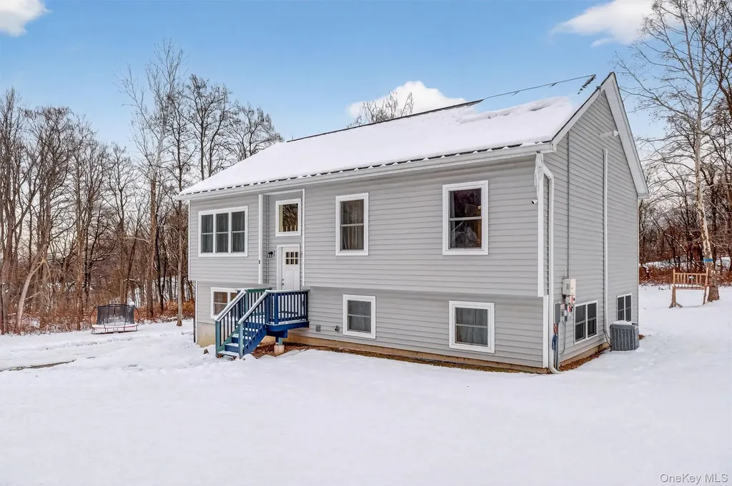 5 Third Street Milton NY 12547